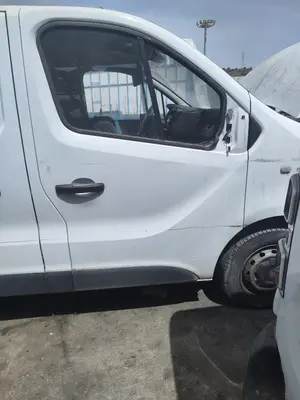 Foto de PUERTA DELANTERA DERECHA FIAT TALENTO FURGÓN (296) 2.0 Turbodiesel Ecojet (119 CV / 88 KW) referencia 6000640500