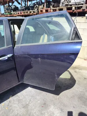 Foto de PUERTA TRASERA IZQUIERDA ALFA ROMEO 156 SPORTWAGON 2.4 JTD CAT (175 CV / 129 KW) referencia 0060676316 foto 2