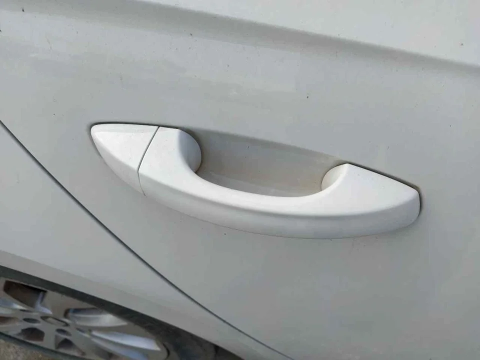 Foto de MANETA EXTERIOR TRASERA DERECHA SEAT LEON (5F1) 1.6 TDI (105 CV / 77 KW)