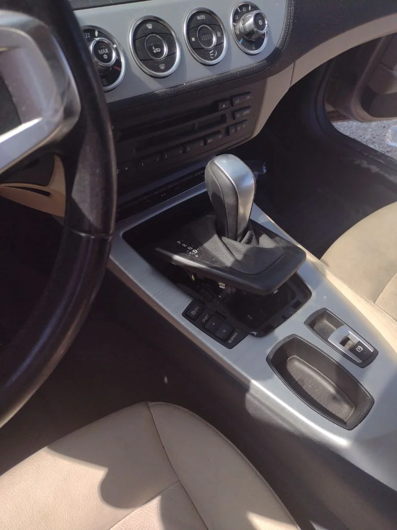 Foto de PALANCA CAMBIO BMW SERIE Z4 ROADSTER (E89) 2.5 24V CAT (204 CV / 150 KW)