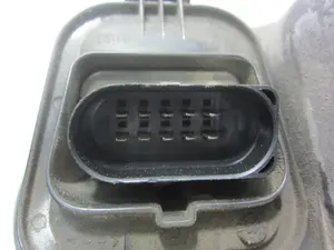 Foto de FARO IZQUIERDO VOLKSWAGEN GOLF IV BERLINA (1J1)(10.1997) 1.6 (101 CV / 74 KW) referencia 67736930 foto 3