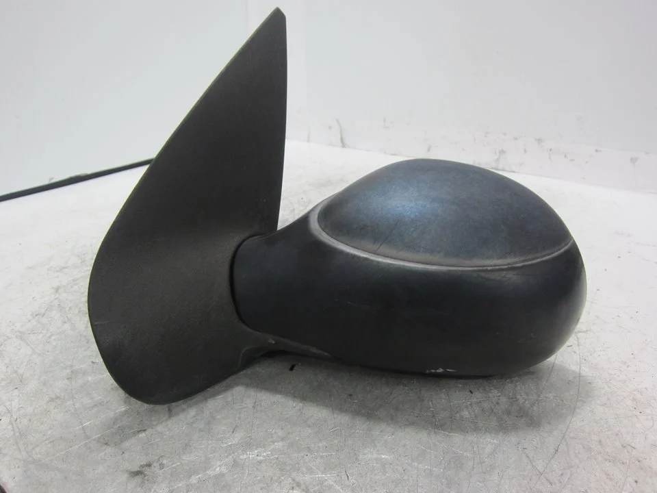 Foto de RETROVISOR IZQUIERDO PEUGEOT 206 1.4 HDi (68 CV / 50 KW) referencia CP6465000