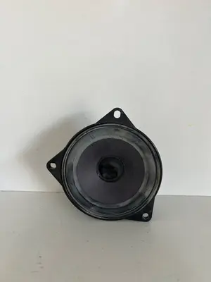 Foto de AMPLIFICADOR DE SONIDO BMW SERIE 5 BERLINA (E60) 3.0 24V CAT (231 CV / 170 KW) referencia 6930902