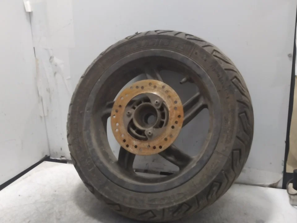 Foto de RUEDA TRASERA APRILIA ARRECIFE 124 cc (13.4 cv a 9250 rpm) referencia E13X3.50
