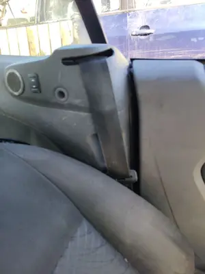 Foto de CINTURON SEGURIDAD DELANTERO IZQUIERDO FORD FOCUS CABRIO (CA5) 2.0 TDCi CAT (136 CV / 100 KW) referencia 1686948