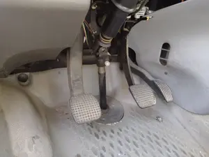 Foto de PEDAL ACELERADOR IVECO DAILY FURGÓN 2.3 Diesel (97 CV / 71 KW)