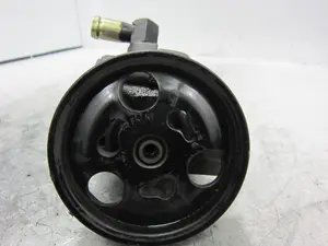 Foto de BOMBA DIRECCION FORD FIESTA (CBK) 1.4 TDCi CAT (68 CV / 50 KW) referencia 96BF3A733AD
