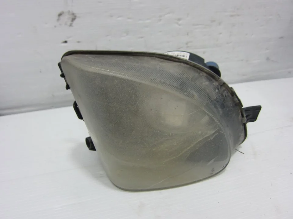 Foto de FARO ANTINIEBLA DERECHO BMW SERIE 5 GRAN TURISMO (F07) 3.0 24V Turbo (306 CV / 225 KW) referencia 89206661