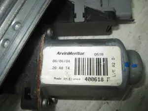 Foto de ELEVALUNAS DELANTERO DERECHO CITROEN C3 1.4 HDi (68 CV / 50 KW) referencia 963912 foto 7