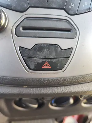 Foto de WARNING FORD TRANSIT CHASIS CABINA (TTG) 2.0 TDCi CAT (170 CV / 125 KW)