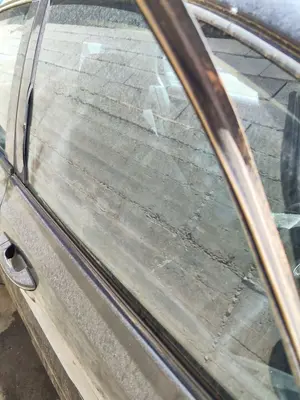 Foto de LUNA DELANTERA DERECHA VOLKSWAGEN GOLF VI (5K1)(10.2008) 2.0 TDI (110 CV / 81 KW) referencia 5K4845202B