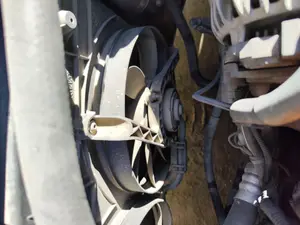 Foto de ELECTROVENTILADOR RADIADOR AIRE ACONDICIONADO AUDI A3 (8L) 1.6  (102 CV / 75 KW)