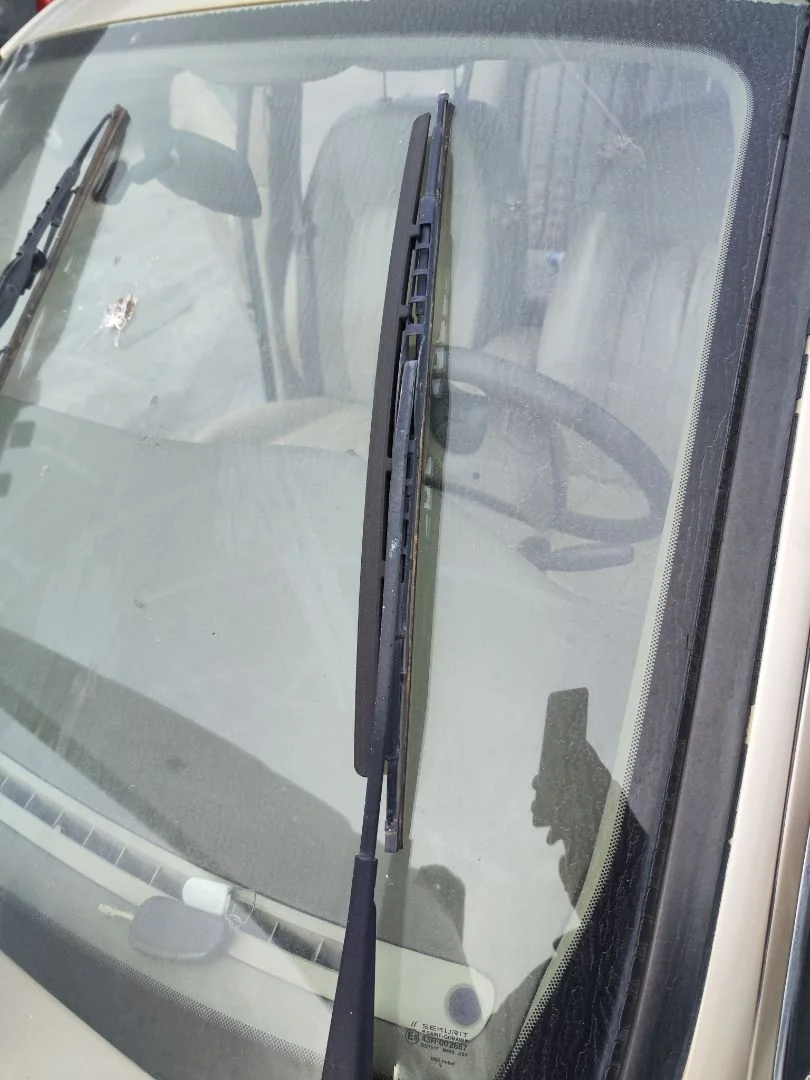 Foto de BRAZO LIMPIA DELANTERO IZQUIERDO JAGUAR X-TYPE 2.1 V6 24V CAT (156 CV / 115 KW) referencia C2S 1706