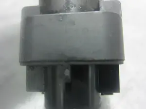 Foto de INTERRUPTOR VOLKSWAGEN GOLF IV VARIANT (1J5)(05.1999) 2.0 (116 CV / 85 KW) referencia 330503 foto 2