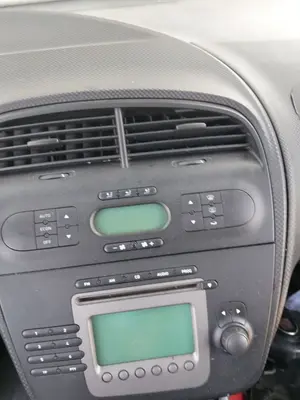Foto de MANDO CALEFACCION / AIRE ACONDICIONADO SEAT ALTEA (5P1) 1.9 TDI (105 CV / 77 KW) referencia 5P0907044B 1UQ