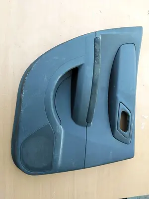 Foto de GUARNECIDO PUERTA TRASERA IZQUIERDA CITROEN C4 BERLINA 1.6 16V HDi (90 CV / 66 KW) referencia 9646277977 foto 1