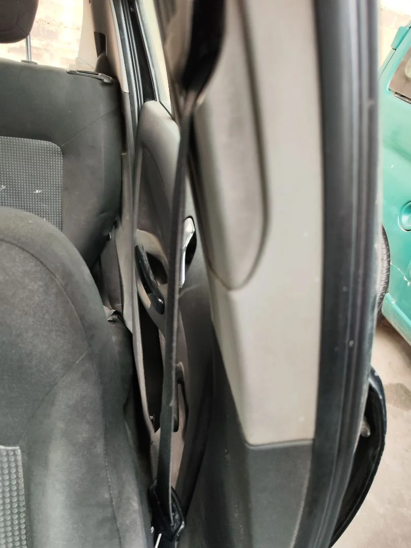 Foto de CINTURON SEGURIDAD DELANTERO IZQUIERDO OPEL CORSA D 1.3 16V CDTI (75 CV / 55 KW) referencia 13225280