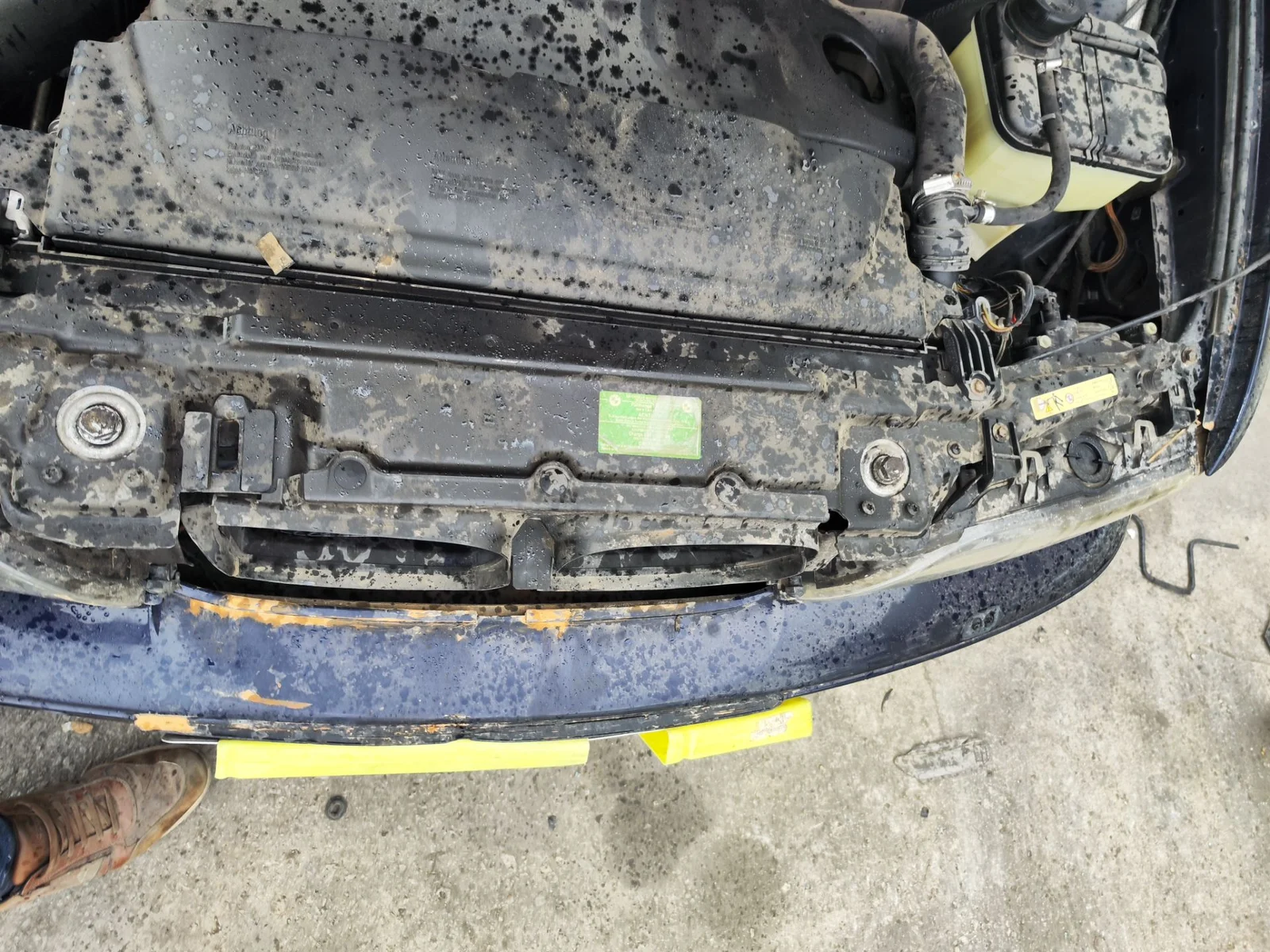 Foto de PANEL FRONTAL BMW SERIE 5 BERLINA (E39) 3.0 24V Turbodiesel CAT (193 CV / 142 KW)