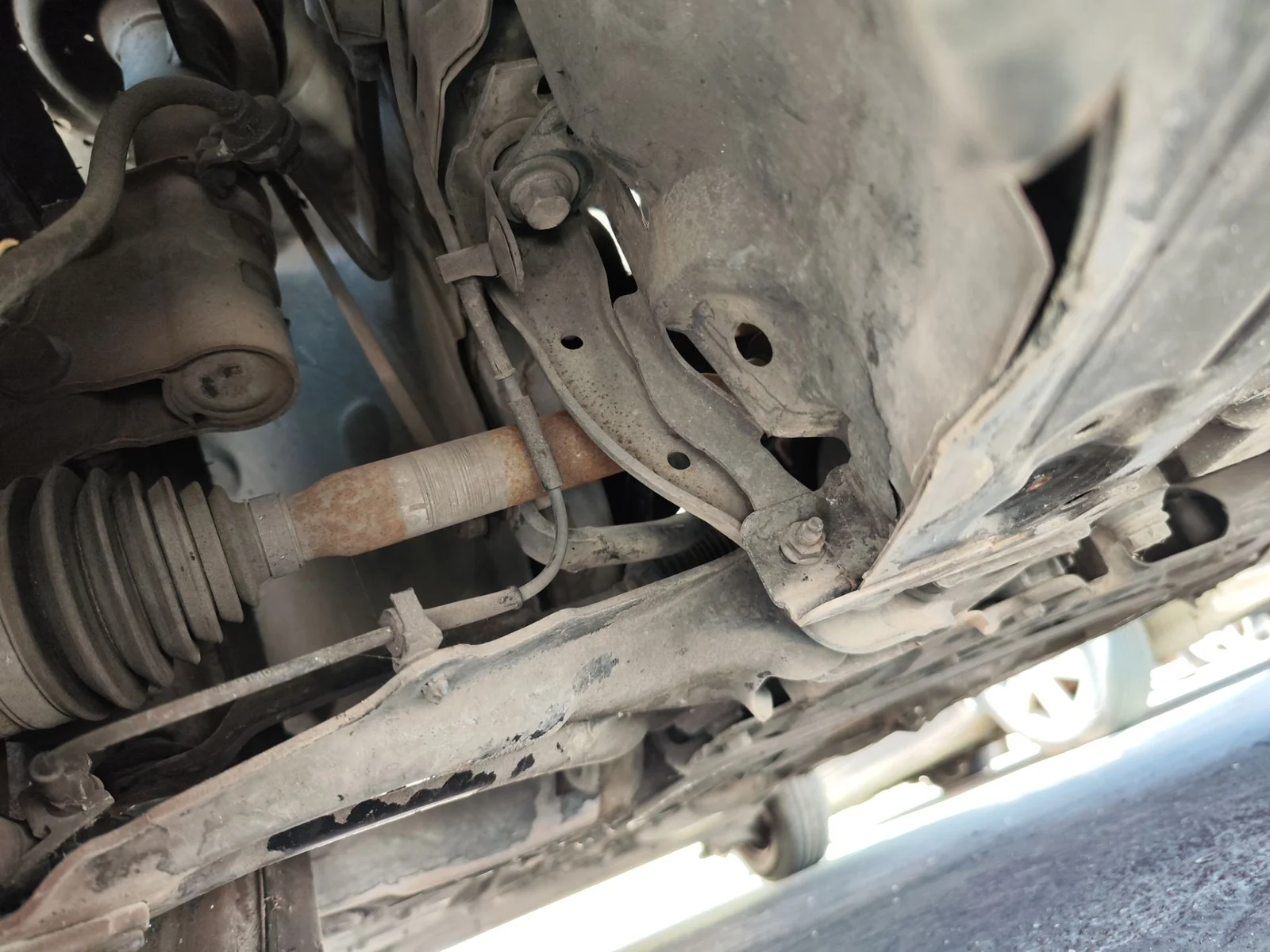 Foto de EJE DELANTERO / CUNA MOTOR RENAULT KANGOO II (F/KW0) 1.5 dCi Diesel CAT (86 CV / 63 KW)