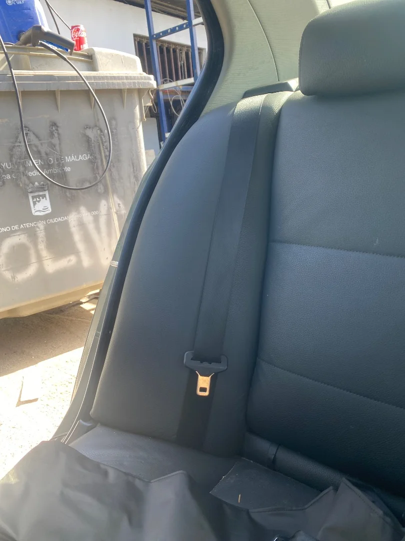 Foto de CINTURON SEGURIDAD TRASERO DERECHO BMW SERIE 5 BERLINA (E60) 3.0 24V CAT (231 CV / 170 KW)