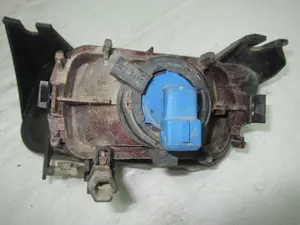 Foto de FARO ANTINIEBLA DERECHO CITROEN SAXO 1.5 Diesel (57 CV / 42 KW) referencia 9618343480 foto 2