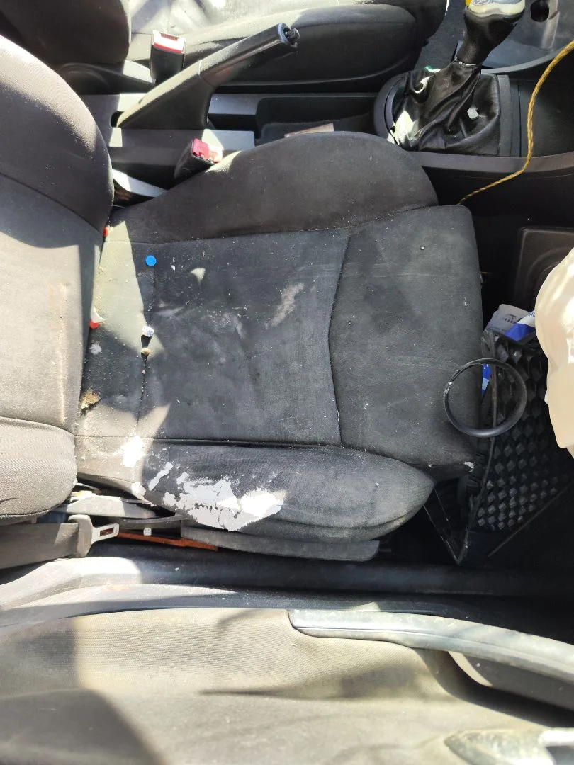 Foto de ASIENTO DELANTERO DERECHO SEAT IBIZA (6L1) 1.9 TDI (101 CV / 74 KW)