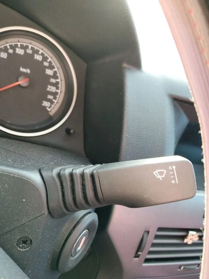 Foto de MANDO LIMPIA OPEL ASTRA H BERLINA