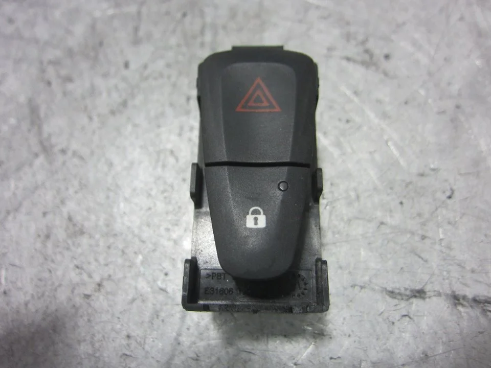 Foto de WARNING DACIA LOGAN II 1.5 dCi Diesel FAP CAT (75 CV / 55 KW) referencia E3160101