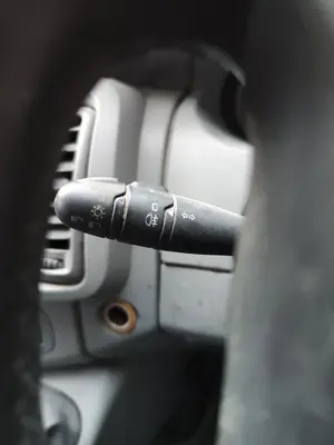 Foto de MANDO LUCES OPEL VIVARO FURGÓN/COMBI 2.0 16V CDTI (114 CV / 84 KW)