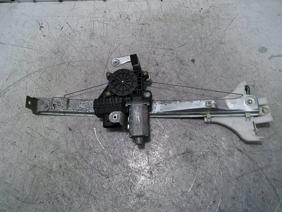 Foto de ELEVALUNAS TRASERO DERECHO FORD MONDEO TURNIER (GE) 2.0 TDCi CAT (131 CV / 96 KW) referencia 0130827772