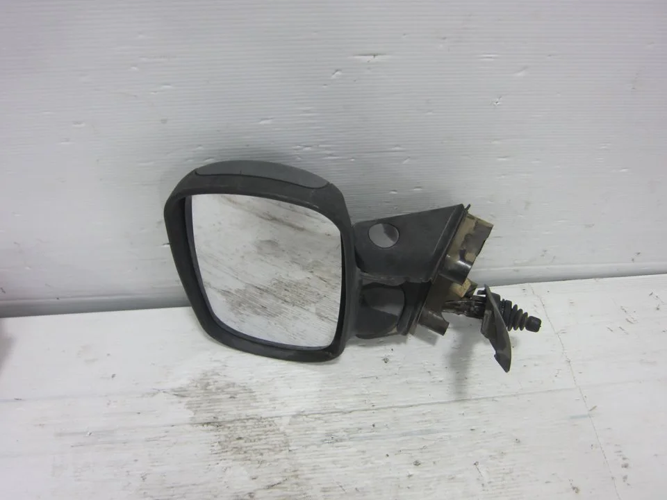 Foto de RETROVISOR IZQUIERDO FIAT I DOBLÒ (119) 1.9 JTD CAT (101 CV / 74 KW) referencia 0158100