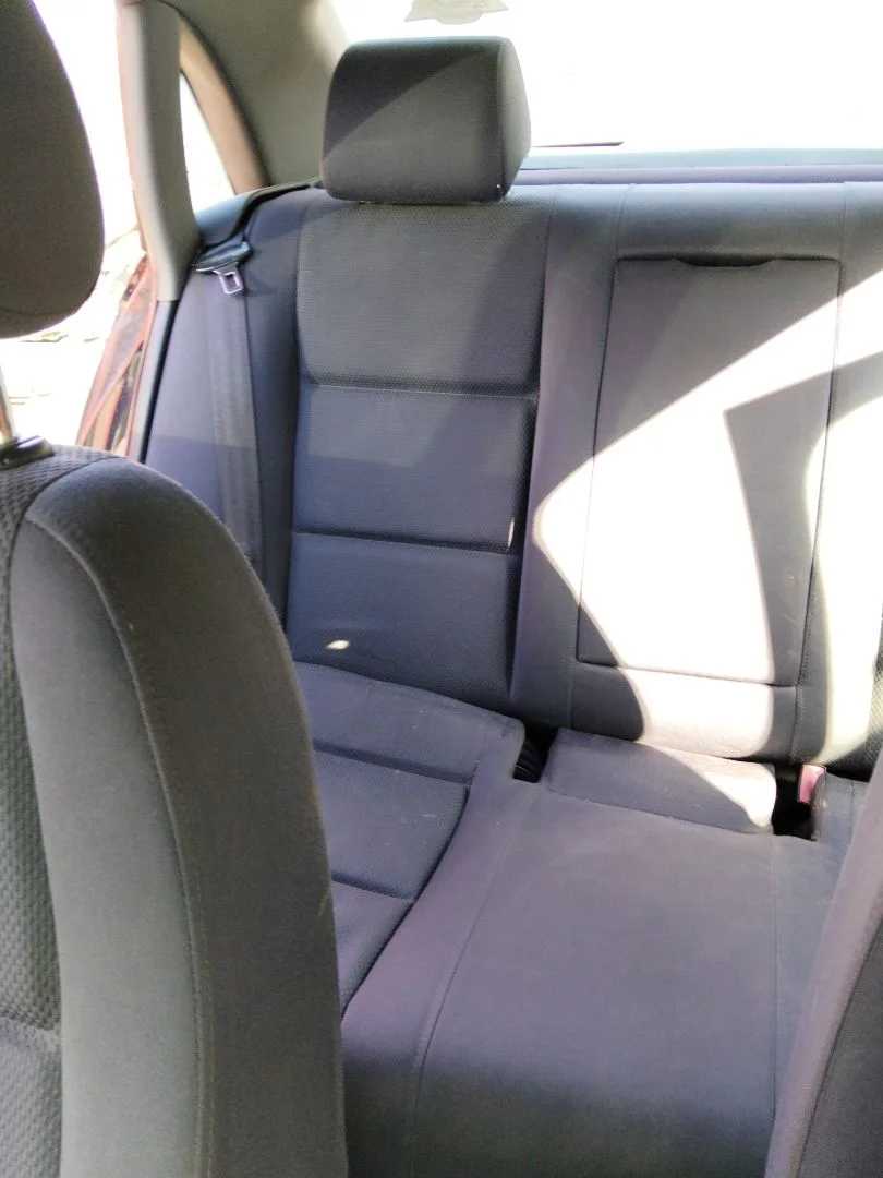 Foto de ASIENTO TRASERO MEDIO AUDI A4 BERLINA (8E) 1.9 TDI (131 CV / 96 KW)