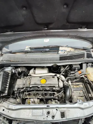 Foto de TORPEDO OPEL ZAFIRA A 2.0 DTI (101 CV / 74 KW)