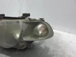 Foto de FARO IZQUIERDO BMW SERIE 3 COMPACTO (E46) 2.0 16V Diesel CAT (150 CV / 110 KW) referencia 0301187201 foto 5