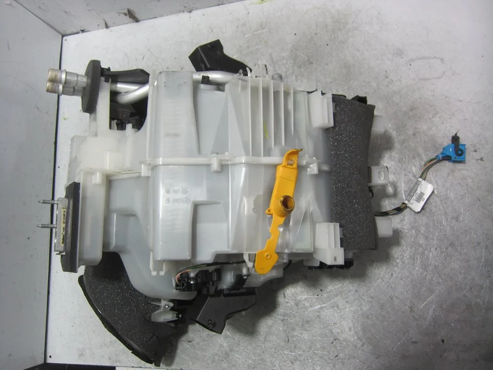 Foto de CALEFACCION ENTERA NORMAL PEUGEOT 208 1.2 12V e-VTi / PureTech (81 CV / 60 KW) referencia 9824205580