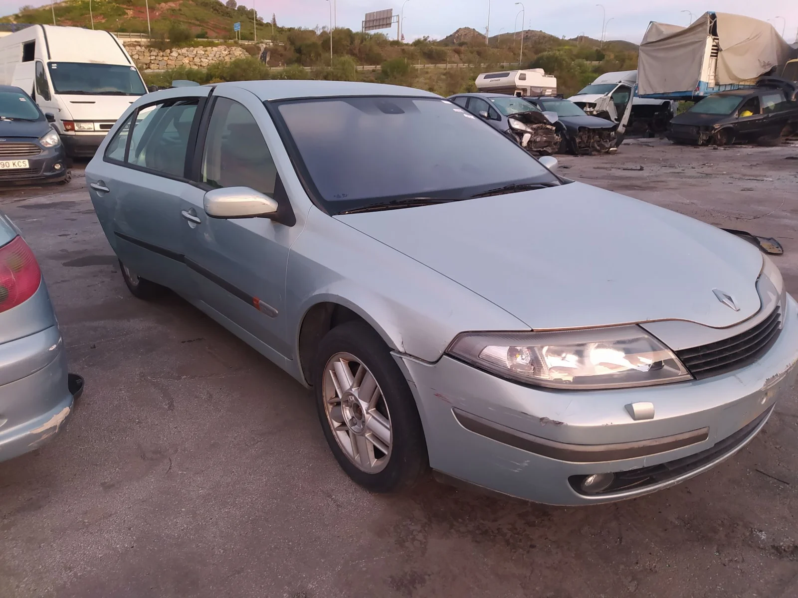 Foto de PUENTE DELANTERO RENAULT LAGUNA II (BG0) 2.2 dCi Turbodiesel (150 CV / 110 KW) referencia 8200734588