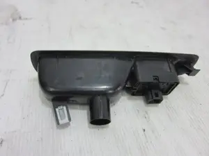 Foto de MANDO ELEVALUNAS TRASERO DERECHO RENAULT SCENIC III (JZ) 1.6 dCi Diesel FAP (131 CV / 96 KW) referencia 829500004R foto 5