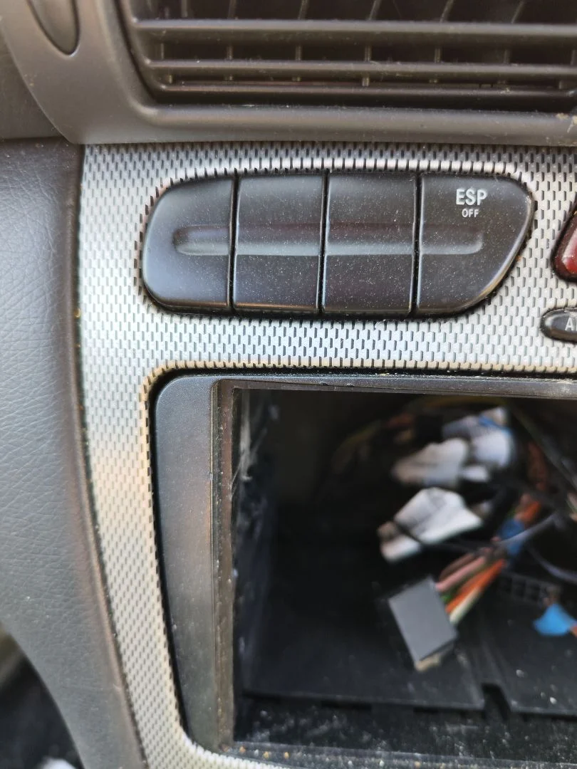 Foto de INTERRUPTOR MERCEDES-BENZ CLASE C (BM 203) SPORTCOUPE 2.2 CDI CAT (143 CV / 105 KW)