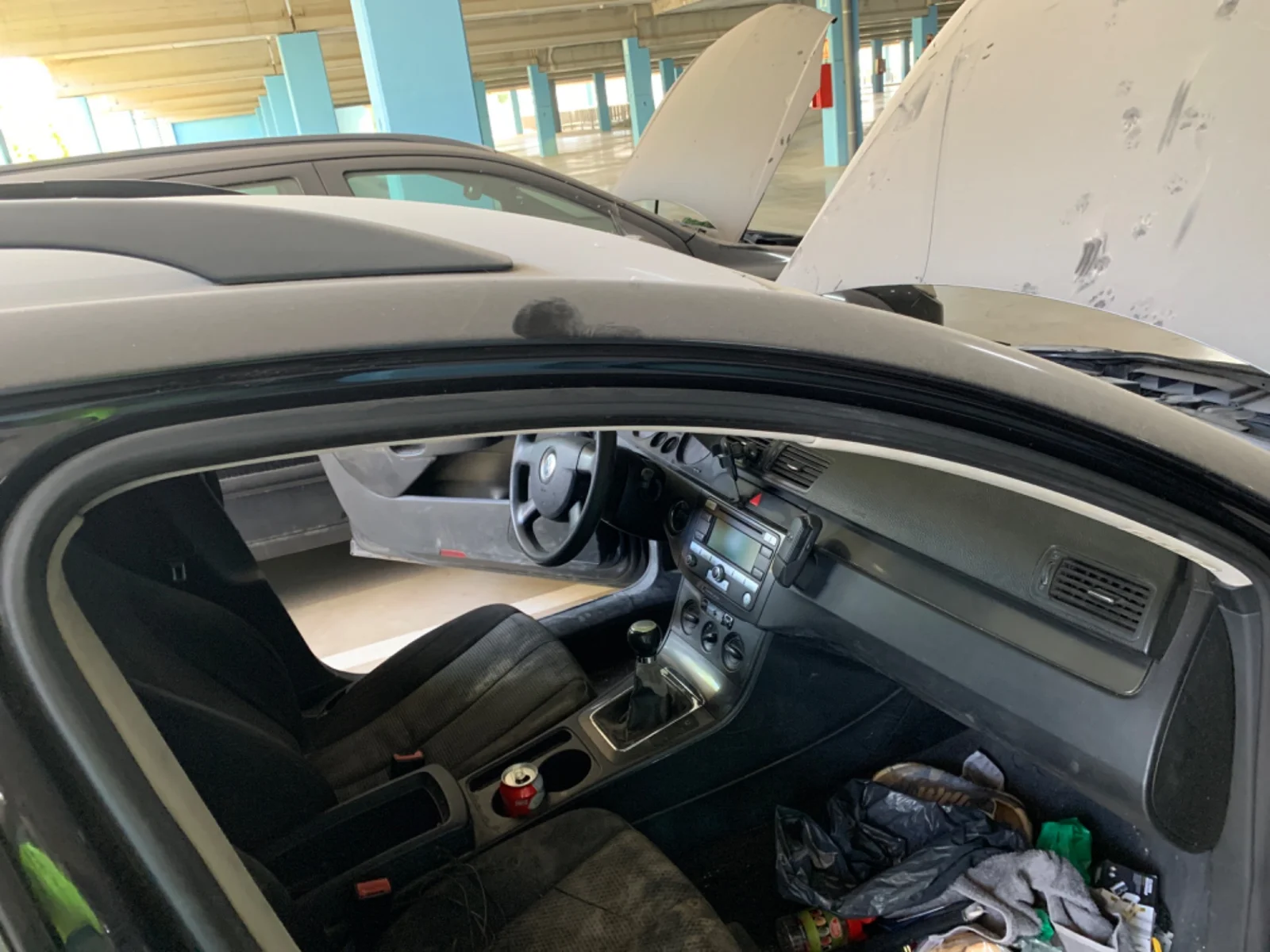 Foto de GOMAS CONTORNO PUERTA VOLKSWAGEN PASSAT VARIANT (3C5) 2.0 TDI (140 CV / 103 KW) referencia 3AF837644