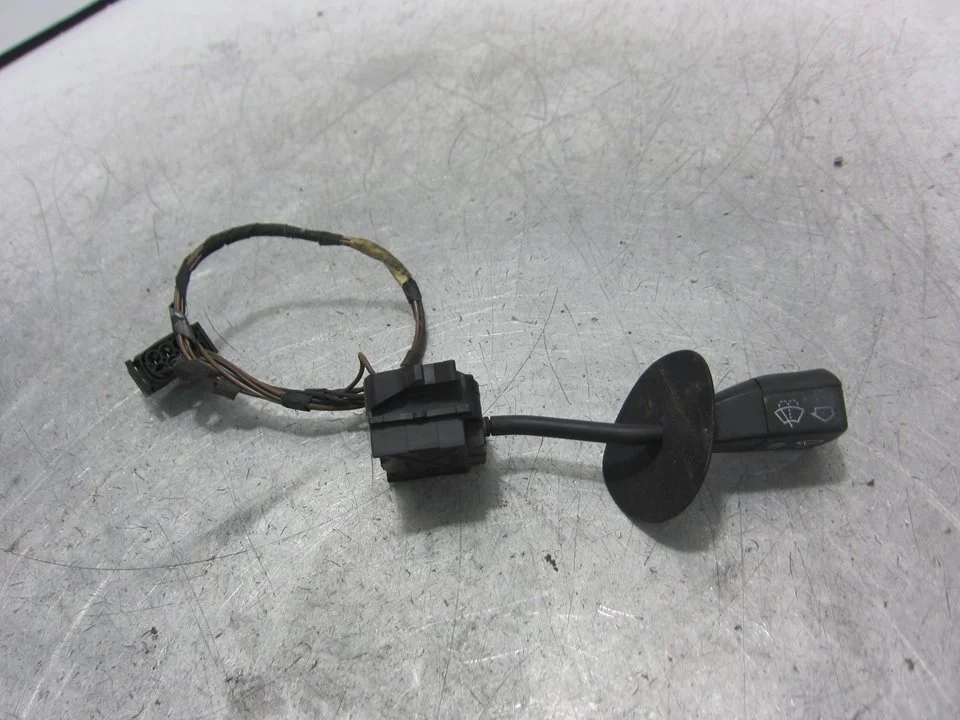 Foto de MANDO LIMPIA BMW SERIE 3 BERLINA (E36) 2.0 24V (150 CV / 110 KW) referencia 012005