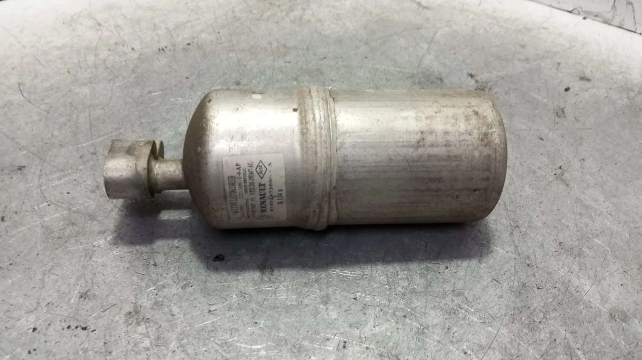 Foto de FILTRO SECANTE AIRE ACONDICIONADO RENAULT MEGANE II CLASSIC BERLINA 1.5 dCi Diesel (106 CV / 78 KW) referencia 8200247360