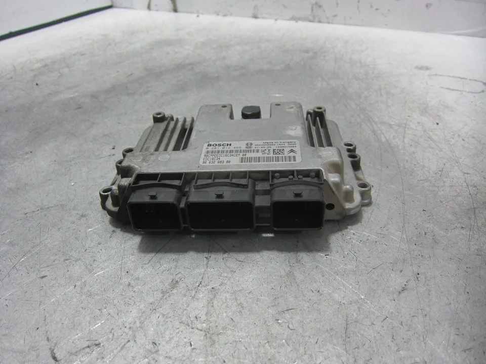 Foto de CENTRALITA MOTOR UCE CITROEN XSARA PICASSO 1.6 16V HDi (90 CV / 66 KW) referencia 1939AQ