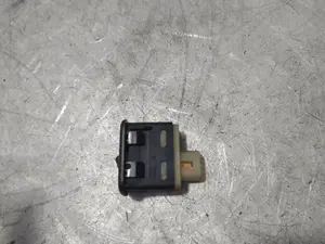 Foto de INTERRUPTOR DAIHATSU MOVE L600 referencia 133277 foto 2