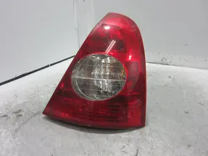 Foto de PILOTO TRASERO DERECHO RENAULT CLIO II FASE II (B/CB0) 1.5 dCi Diesel (82 CV / 60 KW) referencia 8200071414 foto 1