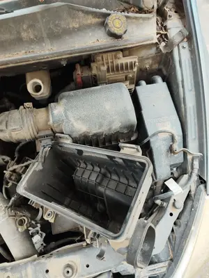 Foto de CAJA FILTRO AIRE KIA CARNIVAL 2.9 CRDi CAT (185 CV / 136 KW)