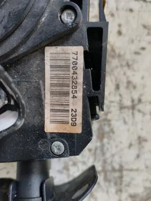 Foto de MANDO MULTIFUNCION RENAULT CLIO II FASE I (B/CB0) 1.2 (58 CV / 43 KW) referencia 7700432854 foto 4