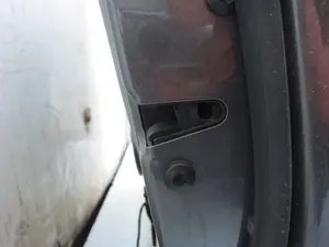 Foto de CERRADURA PUERTA DELANTERA DERECHA VOLKSWAGEN TOURAN (1T3) 1.6 TDI DPF (105 CV / 77 KW)