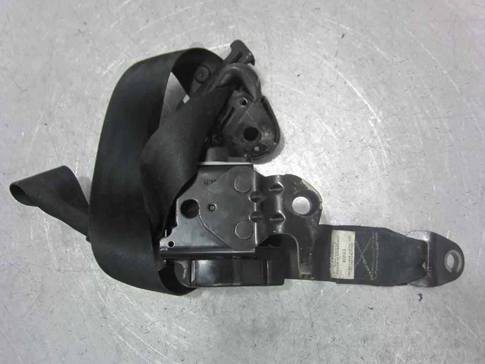 Foto de CINTURON SEGURIDAD TRASERO IZQUIERDO CHRYSLER VOYAGER (RG) 2.8 CRD CAT (150 CV / 110 KW) referencia P04680509AC