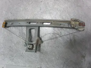 Foto de ELEVALUNAS TRASERO DERECHO BMW SERIE 3 BERLINA (E46) 2.0 16V Diesel CAT (136 CV / 100 KW) referencia 8196040 foto 3