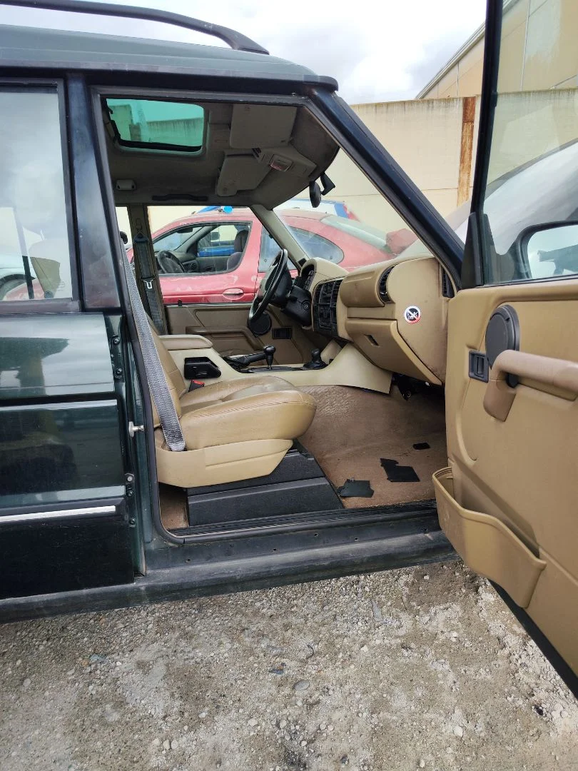 Foto de GOMAS CONTORNO PUERTA LAND ROVER DISCOVERY (LT) 4.0 V8 CAT (185 CV / 136 KW) referencia LR015154